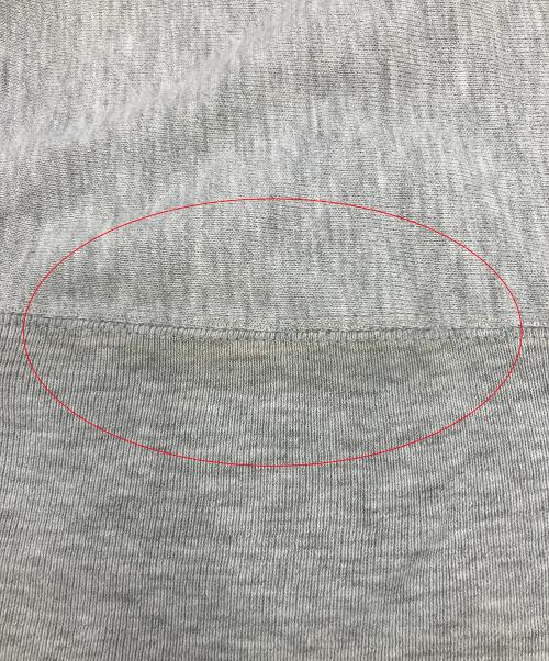 Champion（チャンピオン）Champion (チャンピオン) クルーネックスウェット　リバースウィーブ　80's後期/染み込みプリント/MADE IN USA@　 グレー×グリーン サイズ:XLの古着・服飾アイテム