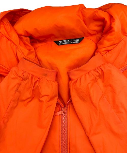 ARC'TERYX（アークテリクス）ARC'TERYX (アークテリクス) アトム フーディー ジャケット オレンジ サイズ:Sの古着・服飾アイテム