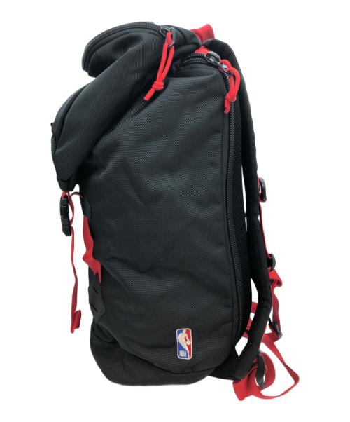 New Era（ニューエラ）New Era (ニューエラ) NBA (エヌビーエー) CHICAGO BULLS (シカゴブルズ) バックパック ブラック×レッドの古着・服飾アイテム