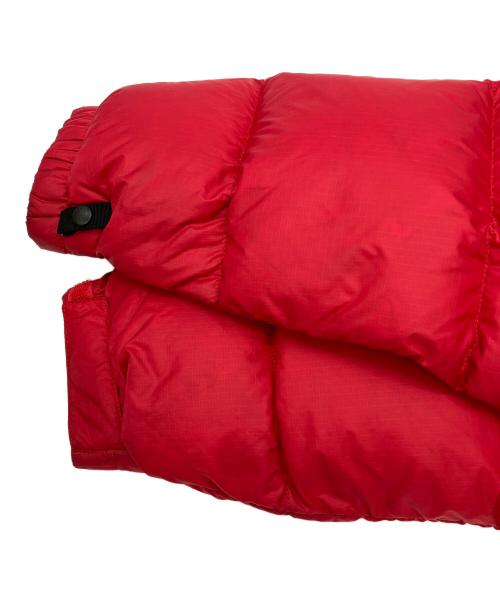 THE NORTH FACE（ザ ノース フェイス）THE NORTH FACE (ザ ノース フェイス) 700フィルパワーの高品質ダウンジャケット レッド×ブラック サイズ:Sの古着・服飾アイテム