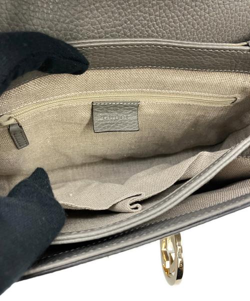 GUCCI（グッチ）GUCCI (グッチ) ショルダーバッグ インターロッキングG チェーンショルダーバッグ グレーの古着・服飾アイテム