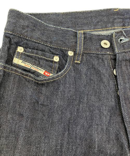 DIESEL（ディーゼル）DIESEL (ディーゼル) デニムパンツ インディゴ サイズ:31の古着・服飾アイテム