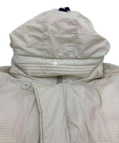 Palace Skateboards（パレス スケートボード）Palace Skateboards (パレス スケートボード) ダウンジャケット　P-2B Parka ベージュ サイズ:Lの古着・服飾アイテム