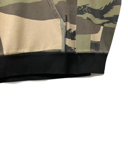 Carhartt WIP（カーハート ワーク イン プログレス）Carhartt WIP (カーハート ワーク イン プログレス) パーカー HOODED CHASE SWEAT（フーデッド チェイス スウェットシャツ） グリーン サイズ:L 未使用品の古着・服飾アイテム