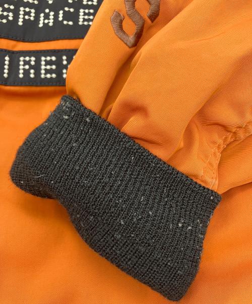 AVIREX（アヴィレックス）AVIREX (アヴィレックス) フライトジャケット　TYPE MA-1 GT-10 オレンジ サイズ:Lの古着・服飾アイテム