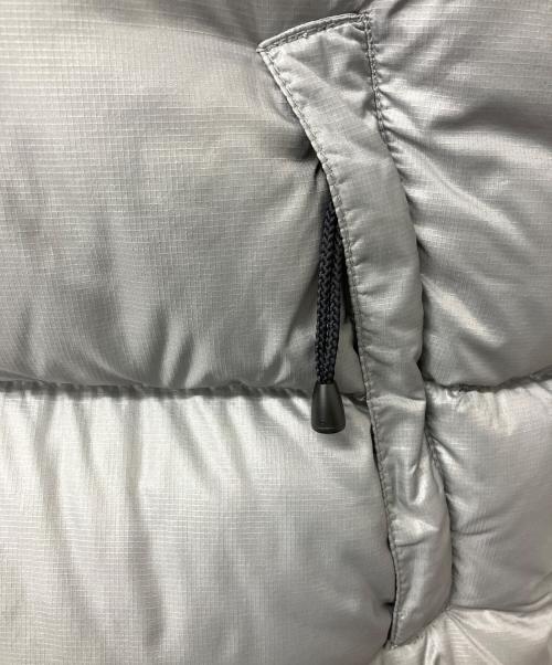 THE NORTH FACE（ザ ノース フェイス）THE NORTH FACE (ザ ノース フェイス) ダウンジャケット　NUPTSE JACKET 700 FP グレー サイズ:Mの古着・服飾アイテム