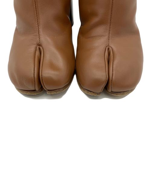 Maison Margiela（メゾンマルジェラ）Maison Margiela (メゾンマルジェラ) ショートブーツ タビブーツ ブラウン サイズ:38の古着・服飾アイテム