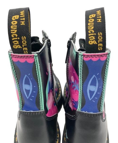 Dr.Martens（ドクターマーチン）Dr.Martens (ドクターマーチン) LOVEIS WISE (ライブイズ・ワイズ) ショートブーツ　JADON for PRIDE ブラック サイズ:SIZE 26cmの古着・服飾アイテム