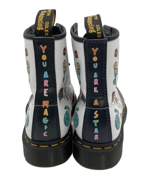 Dr.Martens（ドクターマーチン）Dr.Martens (ドクターマーチン) WEDNESDAY HOLMES (ウェンズデー・ホームズ) 8ホールブーツ ホワイト サイズ:SIZE 26cmの古着・服飾アイテム