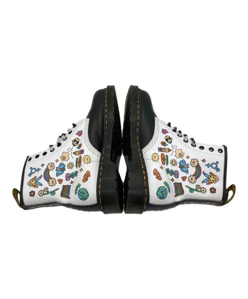 Dr.Martens（ドクターマーチン）Dr.Martens (ドクターマーチン) WEDNESDAY HOLMES (ウェンズデー・ホームズ) 8ホールブーツ ホワイト サイズ:SIZE 26cmの古着・服飾アイテム