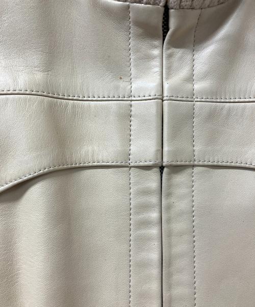 LOUIS VUITTON（ルイ ヴィトン）LOUIS VUITTON (ルイ ヴィトン) ラムレザーベスト カーキ サイズ:36の古着・服飾アイテム