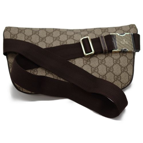 GUCCI（グッチ）GUCCI (グッチ) ウエストバッグ ベージュ GGプラス 233269 イタリア製 520981の古着・服飾アイテム