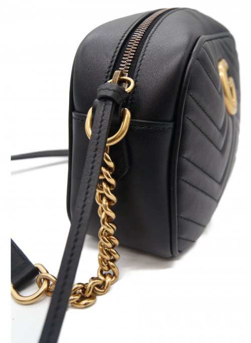 GUCCI（グッチ）GUCCI (グッチ) チェーンショルダーバッグ ブラック サイズ:- GGマーモント 447632 520981の古着・服飾アイテム