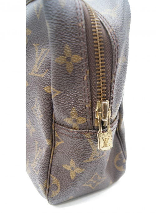 LOUIS VUITTON（ルイ ヴィトン）LOUIS VUITTON (ルイ ヴィトン) コスメポーチ ブラウン モノグラム M47522 NO8903の古着・服飾アイテム