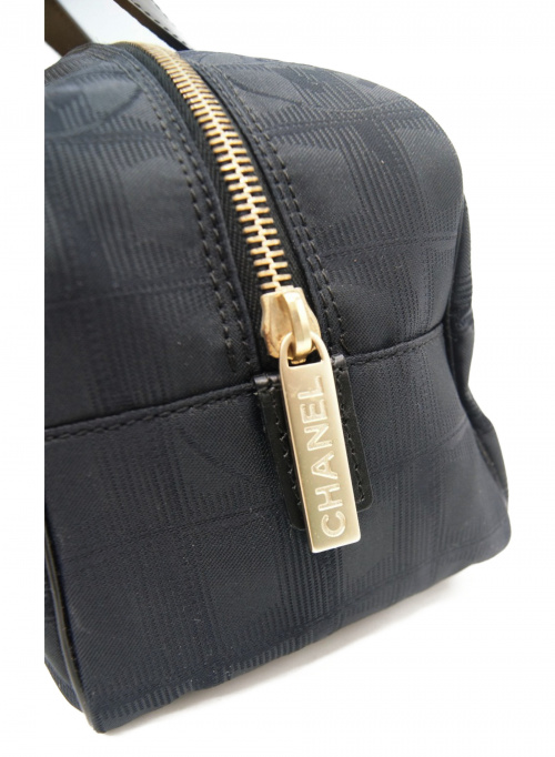 CHANEL（シャネル）CHANEL (シャネル) ミニボストンバッグ ブラック サイズ:- ニュートラベルライン 9673202の古着・服飾アイテム