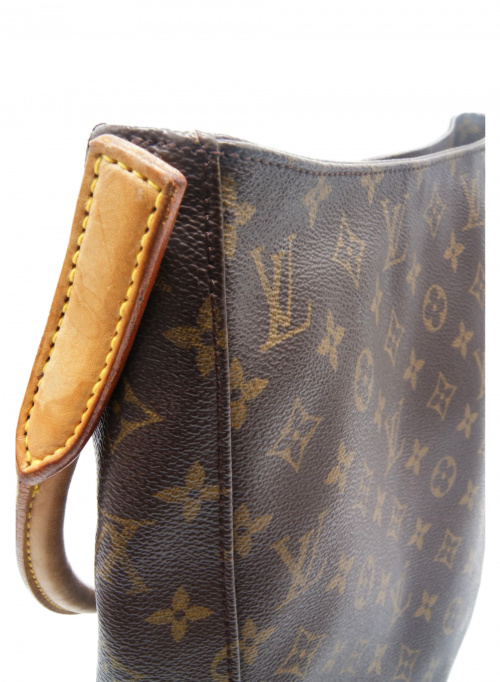 LOUIS VUITTON（ルイ ヴィトン）LOUIS VUITTON (ルイ ヴィトン) ショルダーバッグ ブラウン サイズ:GM モノグラム M51145 LM0032の古着・服飾アイテム