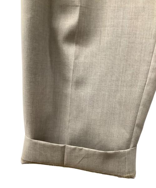 AURALEE（オーラリー）AURALEE (オーラリー) WASHABLE WOOL TROPICAL SLACKS ベージュ サイズ:3の古着・服飾アイテム