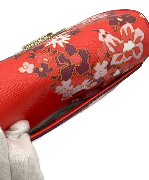 MICHAEL KORS（マイケル・コース）MICHAEL KORS (マイケルコース) ショルダーバッグ レッド×ホワイト 未使用品の古着・服飾アイテム