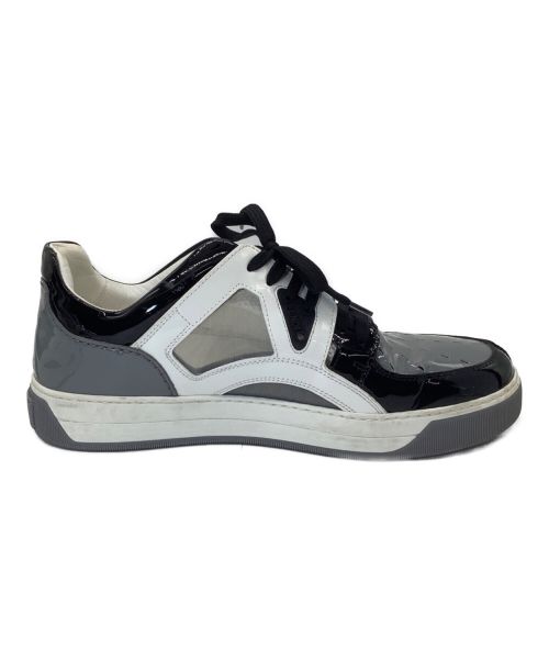 FENDI（フェンディ）FENDI (フェンディ) スニーカー ブラック×ホワイト サイズ:25の古着・服飾アイテム