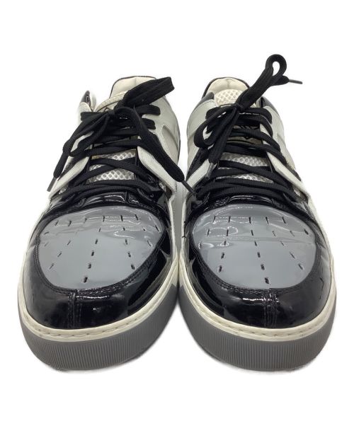 FENDI（フェンディ）FENDI (フェンディ) スニーカー ブラック×ホワイト サイズ:25の古着・服飾アイテム