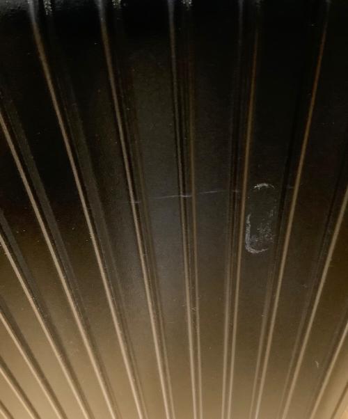 RIMOWA（リモワ）RIMOWA (リモワ) 2輪キャリーケース ブラックの古着・服飾アイテム