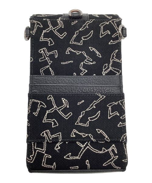 JIMMY CHOO（ジミーチュウ）JIMMY CHOO (ジミーチュウ) エリックヘイズ フォンホルダー ブラックの古着・服飾アイテム
