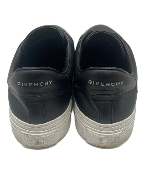 GIVENCHY（ジバンシィ）GIVENCHY (ジバンシィ) スリッポン ブラック サイズ:41の古着・服飾アイテム