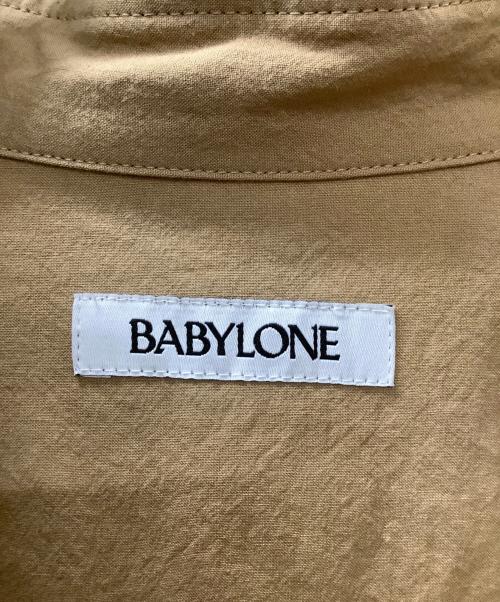 BABYLONE（バビロン）BABYLONE (バビロン) YUI YANAGIHASHI バックタックオーバーSH ブラウン サイズ:Fの古着・服飾アイテム
