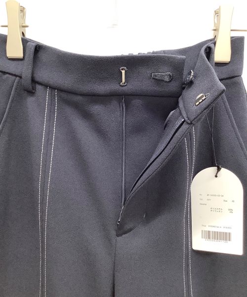 ELLIE（エリー）ELLIE (エリー) 裾スリットフレアパンツ ネイビー サイズ:XS 未使用品の古着・服飾アイテム
