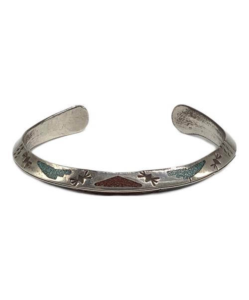 インディアンジュエリー（インディアンジュエリー）インディアンジュエリー (インディアンジュエリー) ナバホ族 (ナバホゾク) シルバーバングルの古着・服飾アイテム