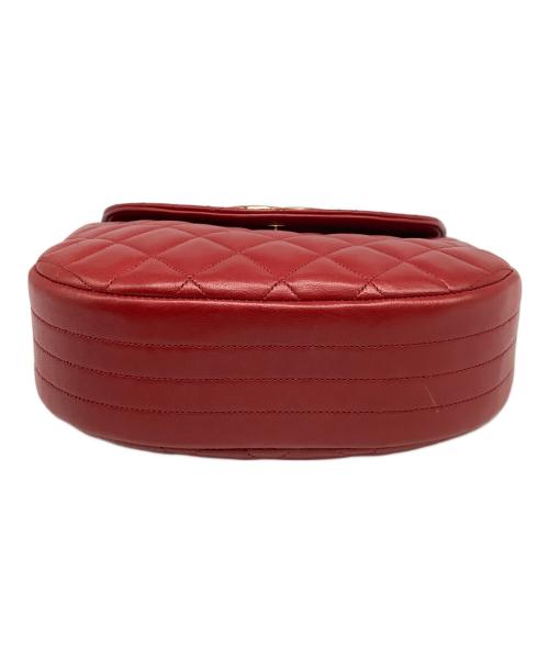 CHANEL（シャネル）CHANEL (シャネル) ショルダーバッグ レッドの古着・服飾アイテム