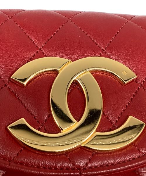 CHANEL（シャネル）CHANEL (シャネル) ショルダーバッグ レッドの古着・服飾アイテム