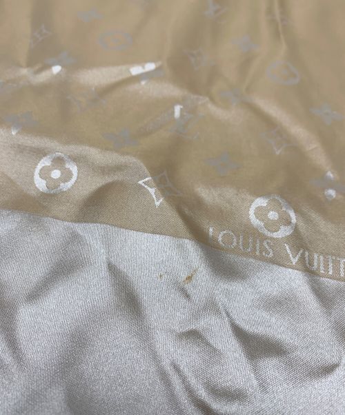 LOUIS VUITTON（ルイ ヴィトン）LOUIS VUITTON (ルイ ヴィトン) シルクスカーフ ベージュの古着・服飾アイテム