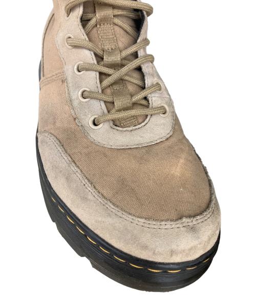Dr.Martens（ドクターマーチン）Dr.Martens (ドクターマーチン) レースアップブーツ ベージュ サイズ:UK8の古着・服飾アイテム