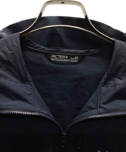 ARC'TERYX（アークテリクス）ARC'TERYX (アークテリクス) スコーミッシュフーディ ネイビー サイズ:Sの古着・服飾アイテム