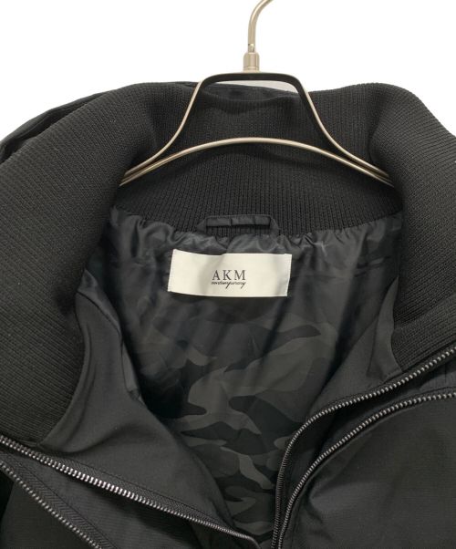 AKM（エーケーエム）AKM (エーケーエム) スタンドネックレイヤードダウンジャケット ブラック サイズ:XLの古着・服飾アイテム