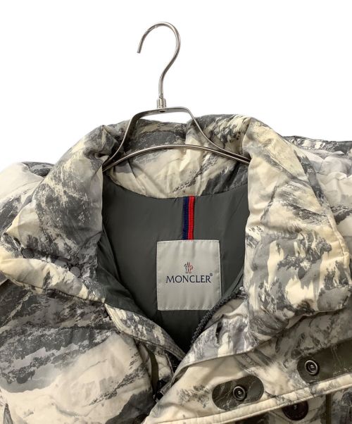 MONCLER（モンクレール）MONCLER (モンクレール) スノーマウンテン EVETTES ベージュ×グレー サイズ:1の古着・服飾アイテム