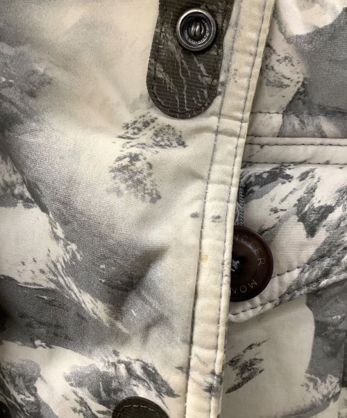 MONCLER（モンクレール）MONCLER (モンクレール) スノーマウンテン EVETTES ベージュ×グレー サイズ:1の古着・服飾アイテム
