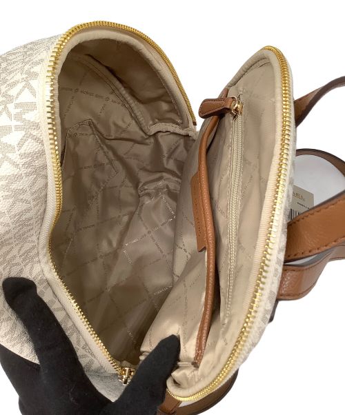 MICHAEL KORS（マイケル・コース）MICHAEL KORS (マイケルコース) シグネチャー アイボリーの古着・服飾アイテム