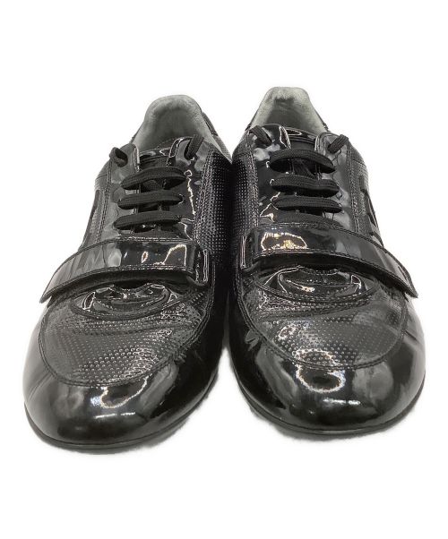LOUIS VUITTON（ルイ ヴィトン）LOUIS VUITTON (ルイ ヴィトン) エナメルスニーカー ブラック サイズ:25.5cmの古着・服飾アイテム