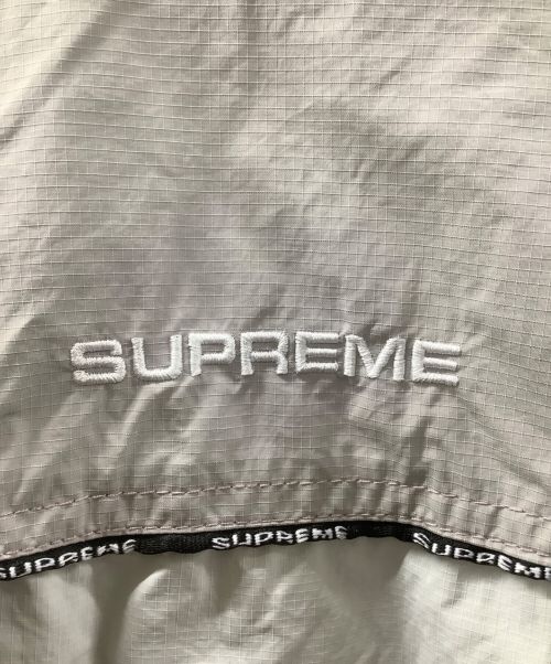 SUPREME（シュプリーム）SUPREME (シュプリーム) ロゴパイピングフーデッドトラックジャケット グレー サイズ:Sの古着・服飾アイテム