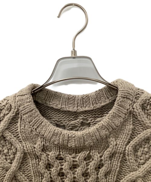 HER.（ハー）HER. (ハー) ショルダーカットケーブルニット2024年モデル オリーブ サイズ:Fの古着・服飾アイテム