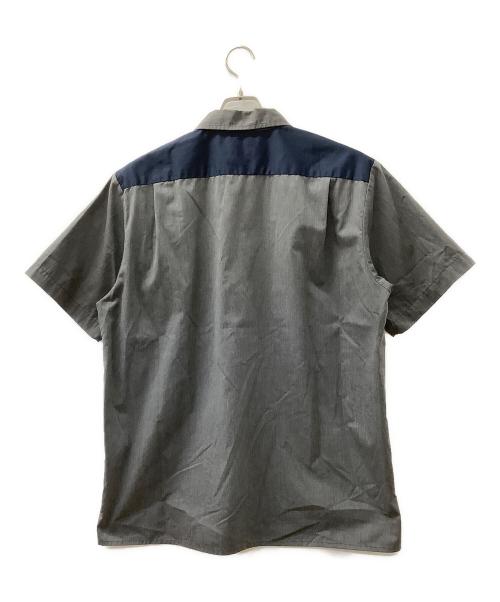 stussy（ステューシー）stussy (ステューシー) 刺繍ワークシャツ グレー×ネイビー サイズ:XLの古着・服飾アイテム