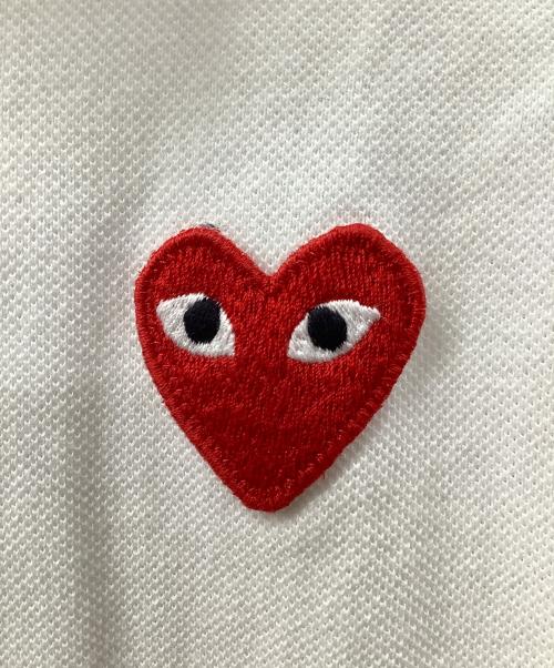 PLAY COMME des GARCONS（プレイコムデギャルソン）PLAY COMME des GARCONS (プレイ コムデギャルソン) ポロシャツ ホワイト サイズ:Sの古着・服飾アイテム