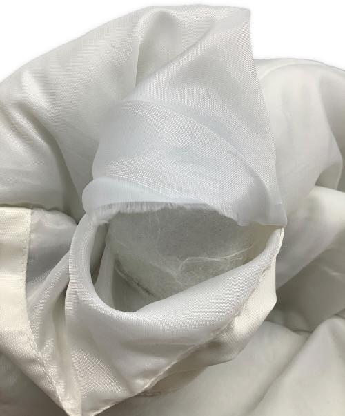 UNIQUE（ユニーク）UNIQUE (ユニーク) スタジャン ホワイト サイズ:3XLの古着・服飾アイテム