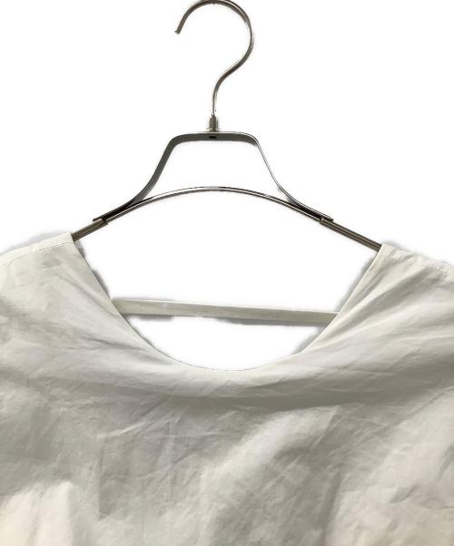 ENFOLD（エンフォルド）ENFOLD (エンフォルド) ソフトタイプライターカーブアームドレス ホワイト サイズ:38の古着・服飾アイテム