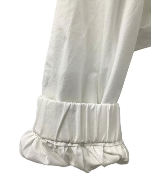 ENFOLD（エンフォルド）ENFOLD (エンフォルド) ソフトタイプライターカーブアームドレス ホワイト サイズ:38の古着・服飾アイテム