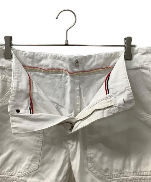 MONCLER（モンクレール）MONCLER (モンクレール) PANTALONE BERMUDA ホワイト サイズ:50の古着・服飾アイテム