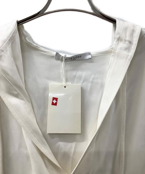 GIVENCHY（ジバンシィ）GIVENCHY (ジバンシィ) パーカー ホワイト サイズ:36の古着・服飾アイテム