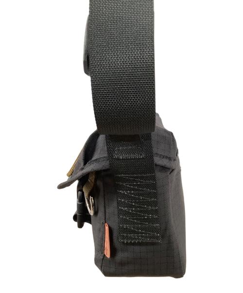 Acne studios（アクネ ストゥディオス）Acne studios (アクネ ストゥディオス) ミニメッセンジャーバッグ ブラックの古着・服飾アイテム